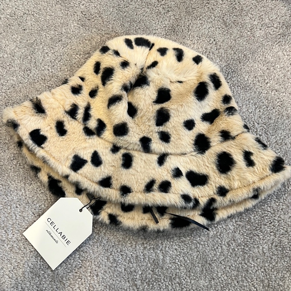 Cellabie Faux Fur Bucket Hat